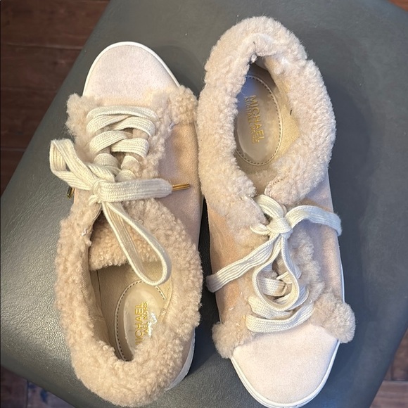 Michael Kors Poppy Lace-Up Sneakers 6.5 - Picture 1 of 8